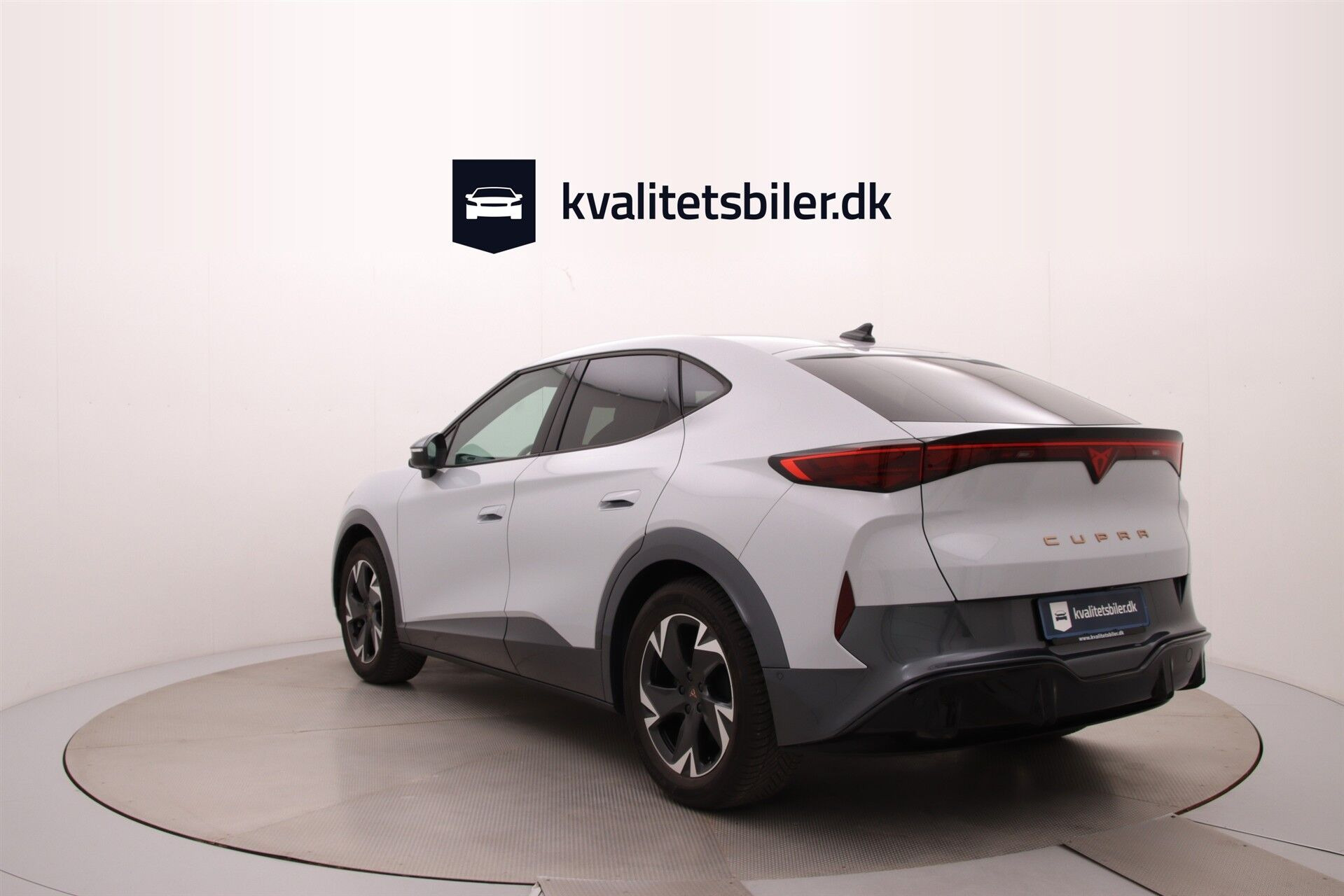 Hvid Cupra Tavascan fra 2025