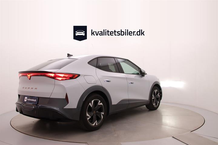 Hvid Cupra Tavascan fra 2025
