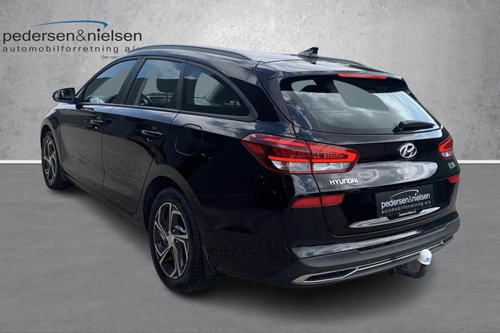 Sort Hyundai i30 fra 2022