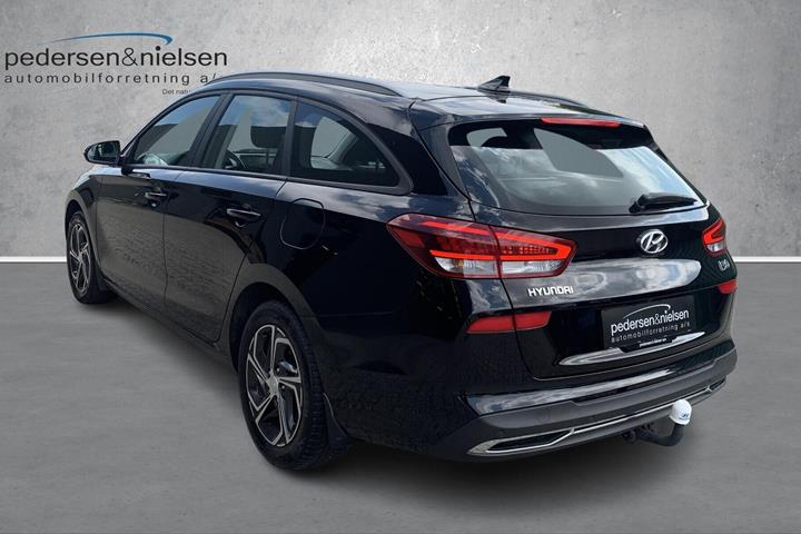 Sort Hyundai i30 fra 2022