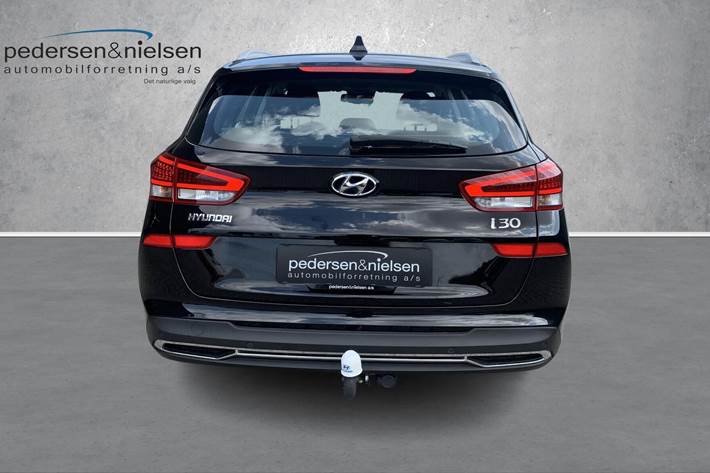 Sort Hyundai i30 fra 2022