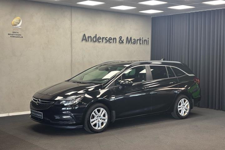 Sort Opel Astra fra 2016