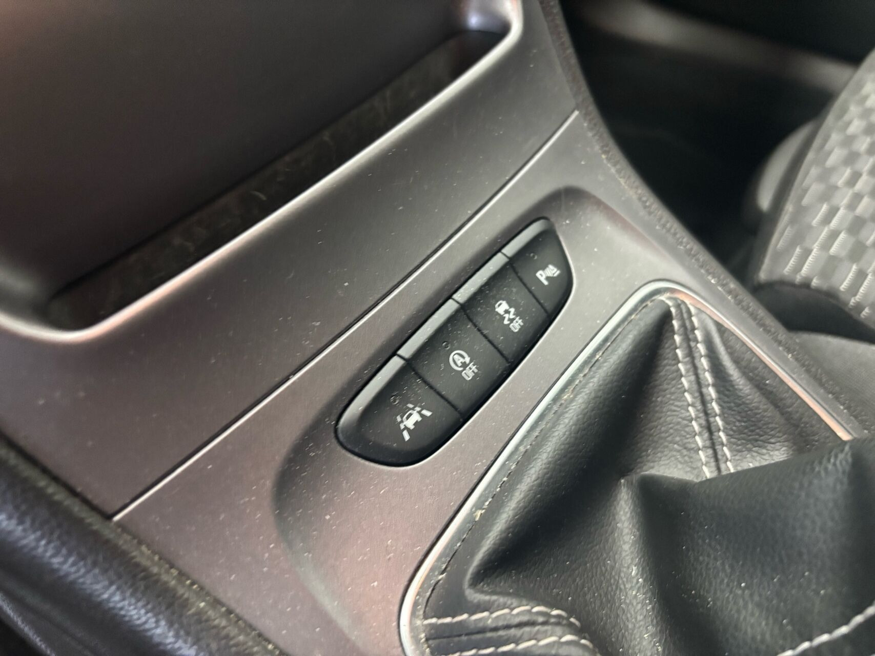 Sort Opel Astra fra 2016
