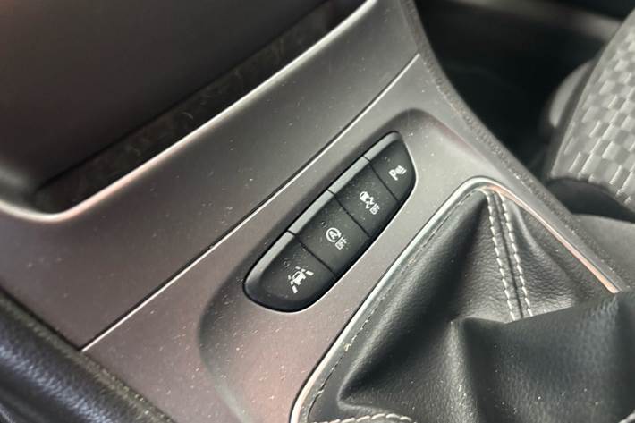 Sort Opel Astra fra 2016