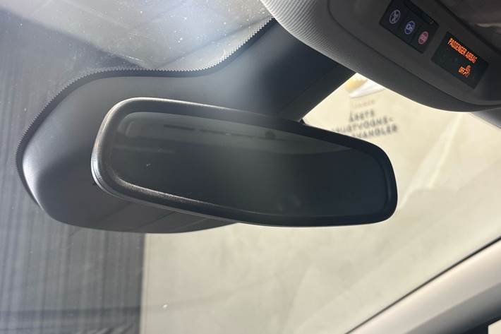Sort Opel Astra fra 2016