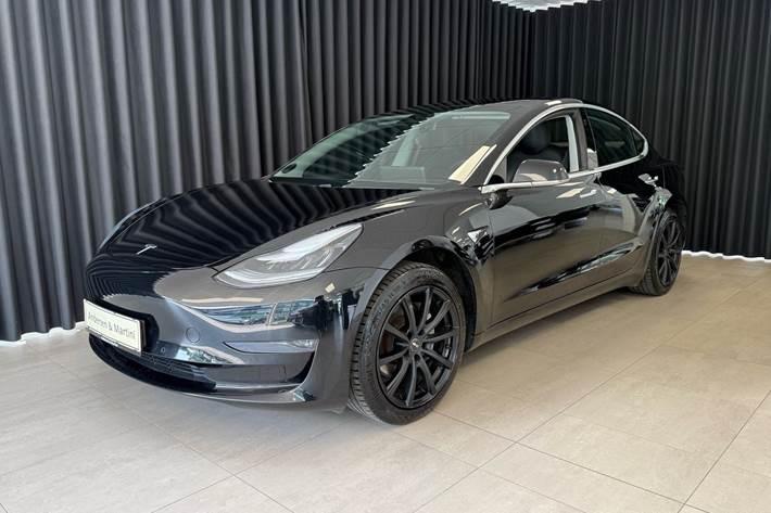 Sort Tesla Model 3 fra 2019