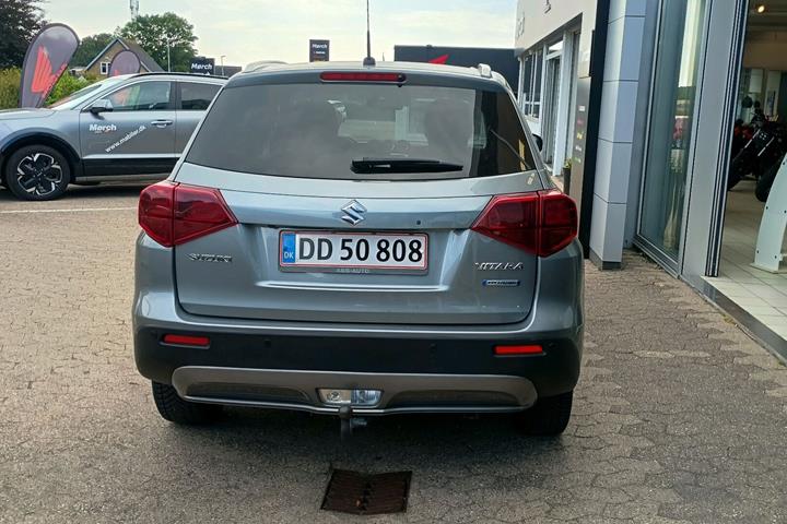 Sort Suzuki Vitara fra 2021