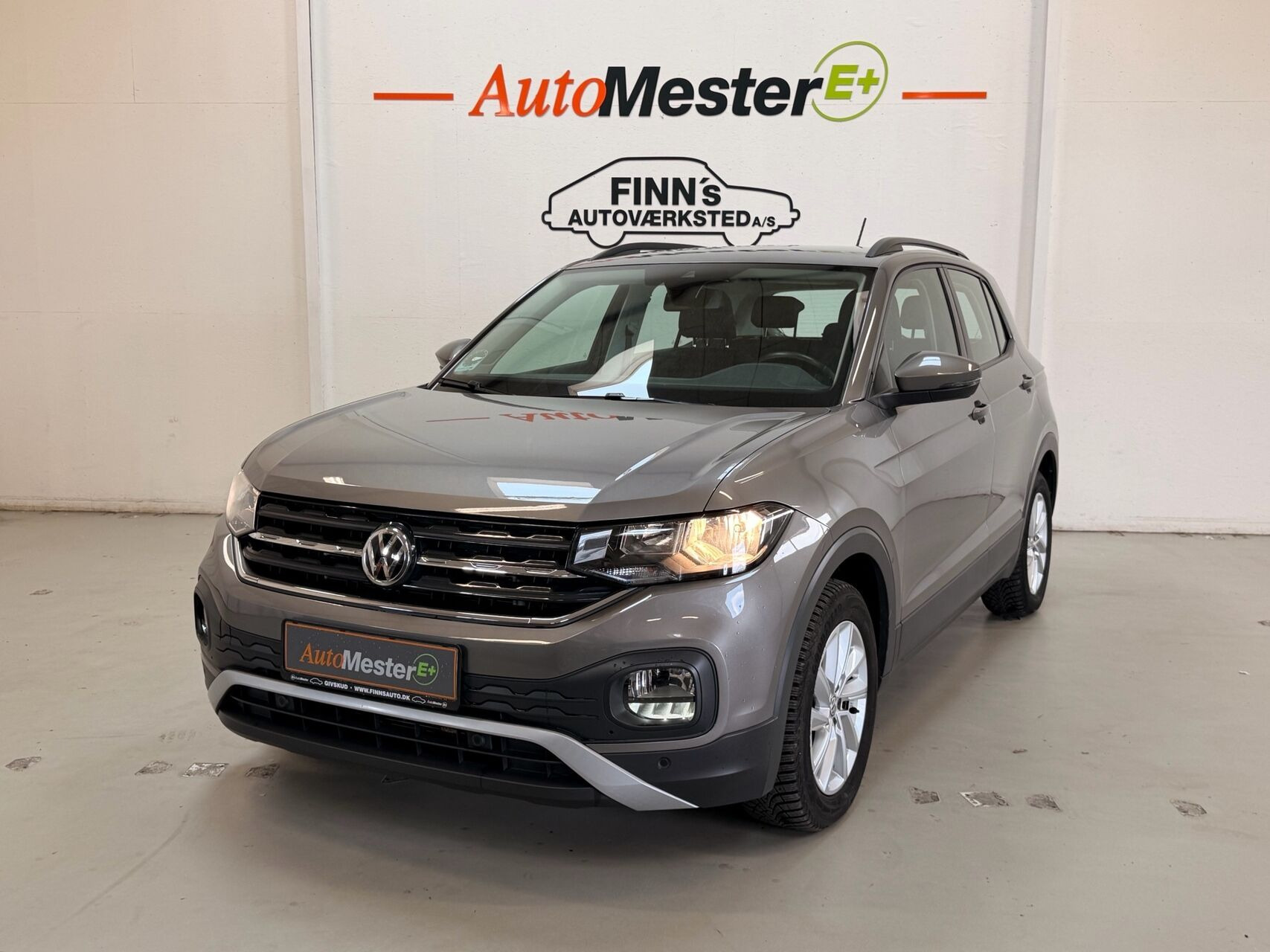 Beige VW T-Cross fra 2020