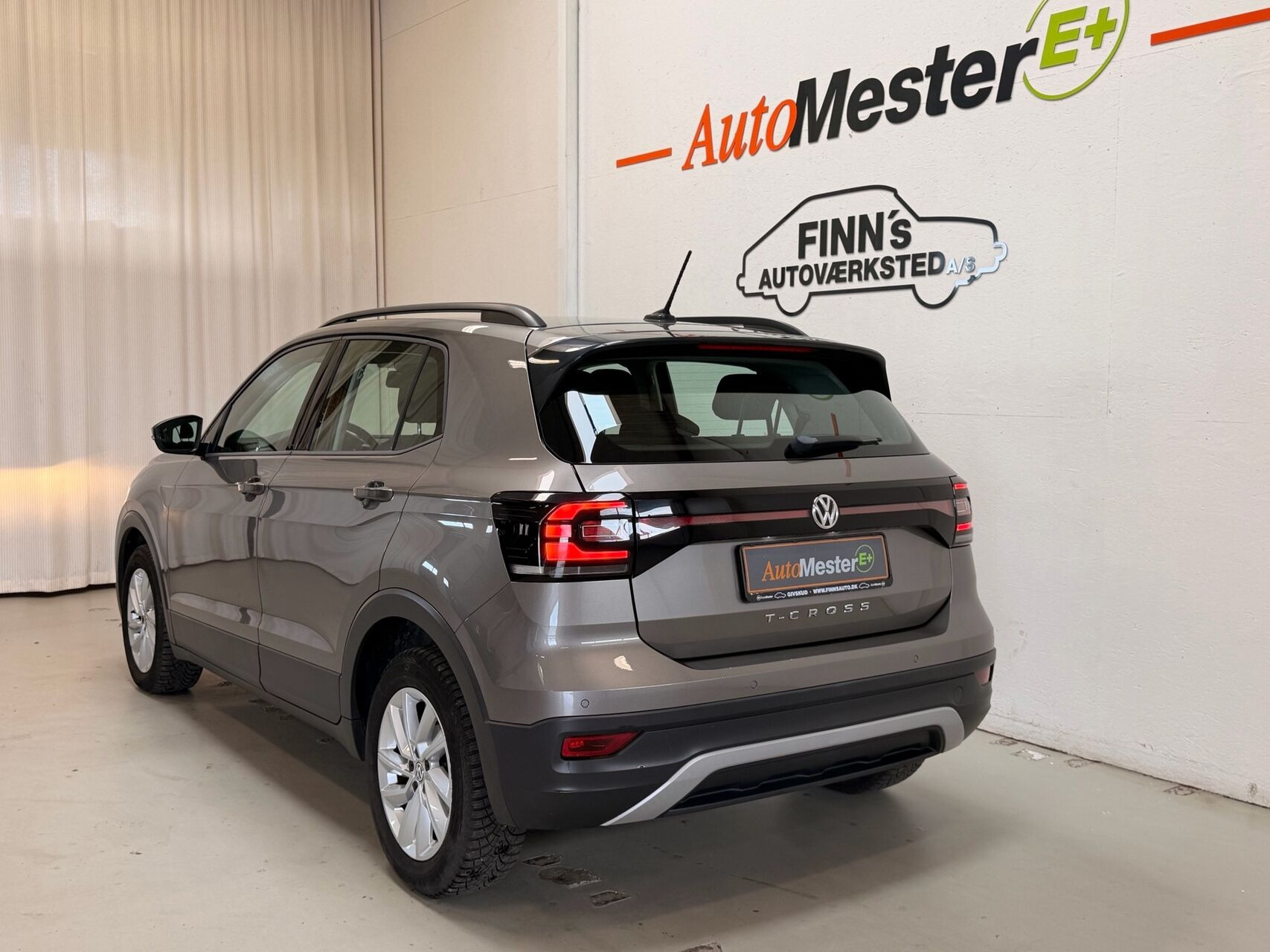 Beige VW T-Cross fra 2020