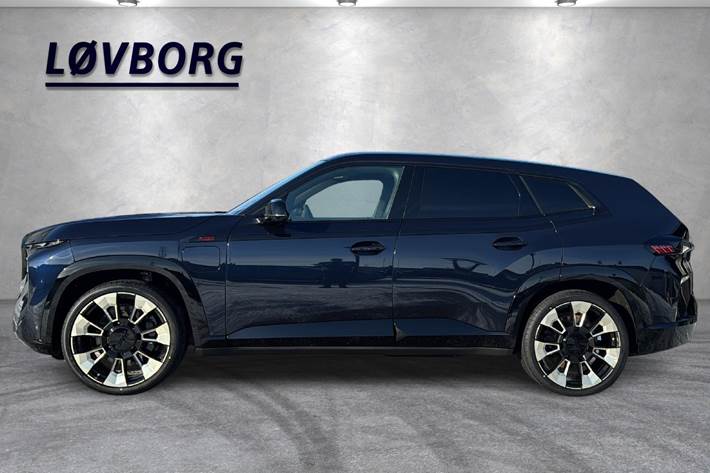 Blå BMW XM fra 2024