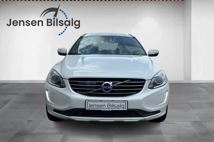 Hvid Volvo XC60 fra 2017