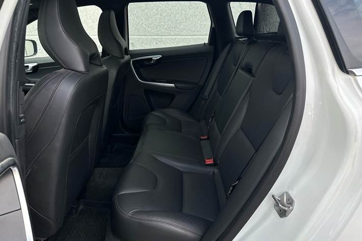Hvid Volvo XC60 fra 2017