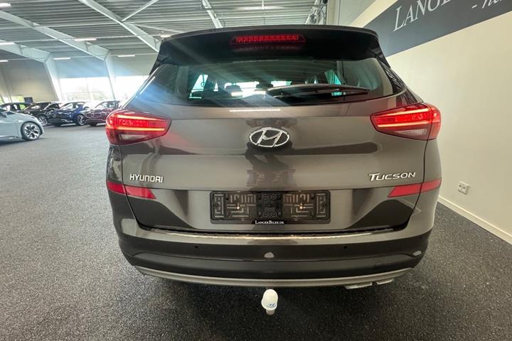 Grå Hyundai Tucson fra 2019