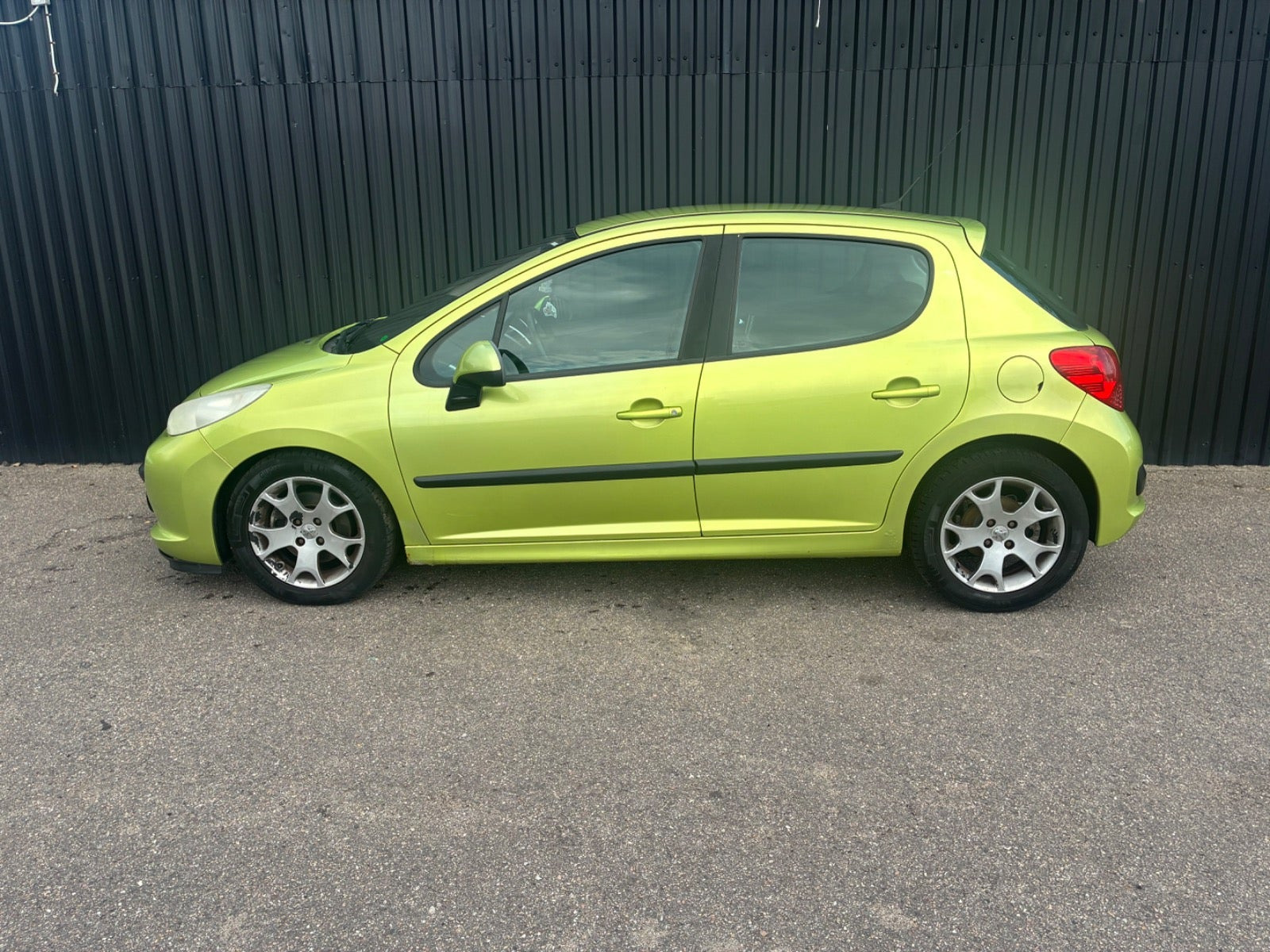 Peugeot 207 1,6 VTi S16 aut.