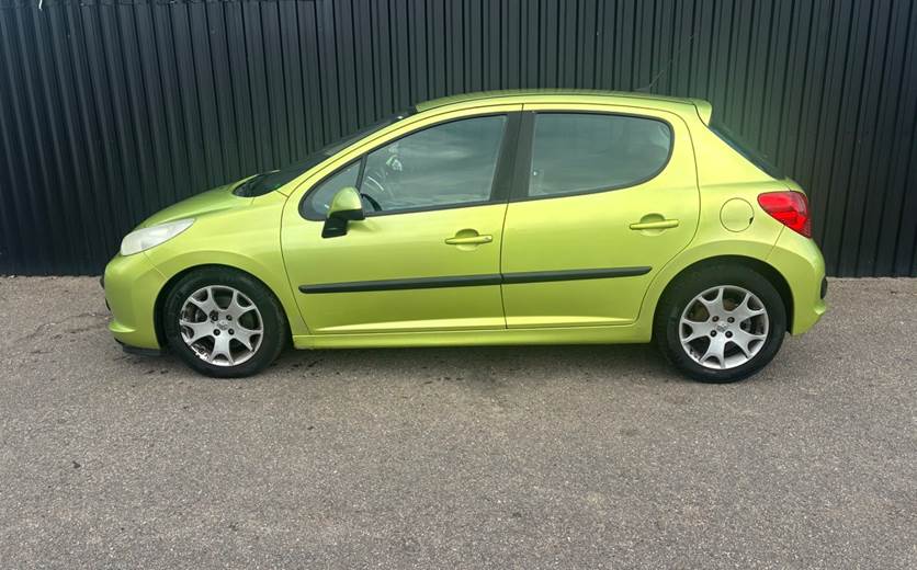 Peugeot 207 1,6 VTi S16 aut.