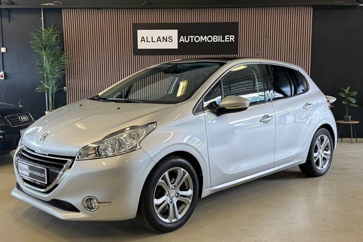 Grå Peugeot 208 fra 2014