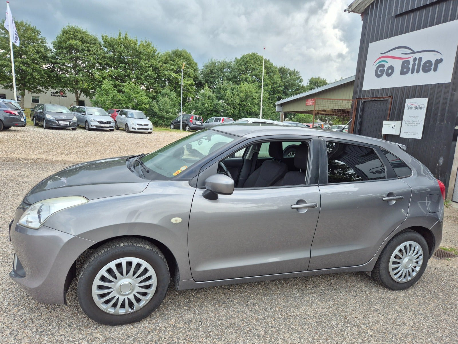 Grøn Suzuki Baleno fra 2016