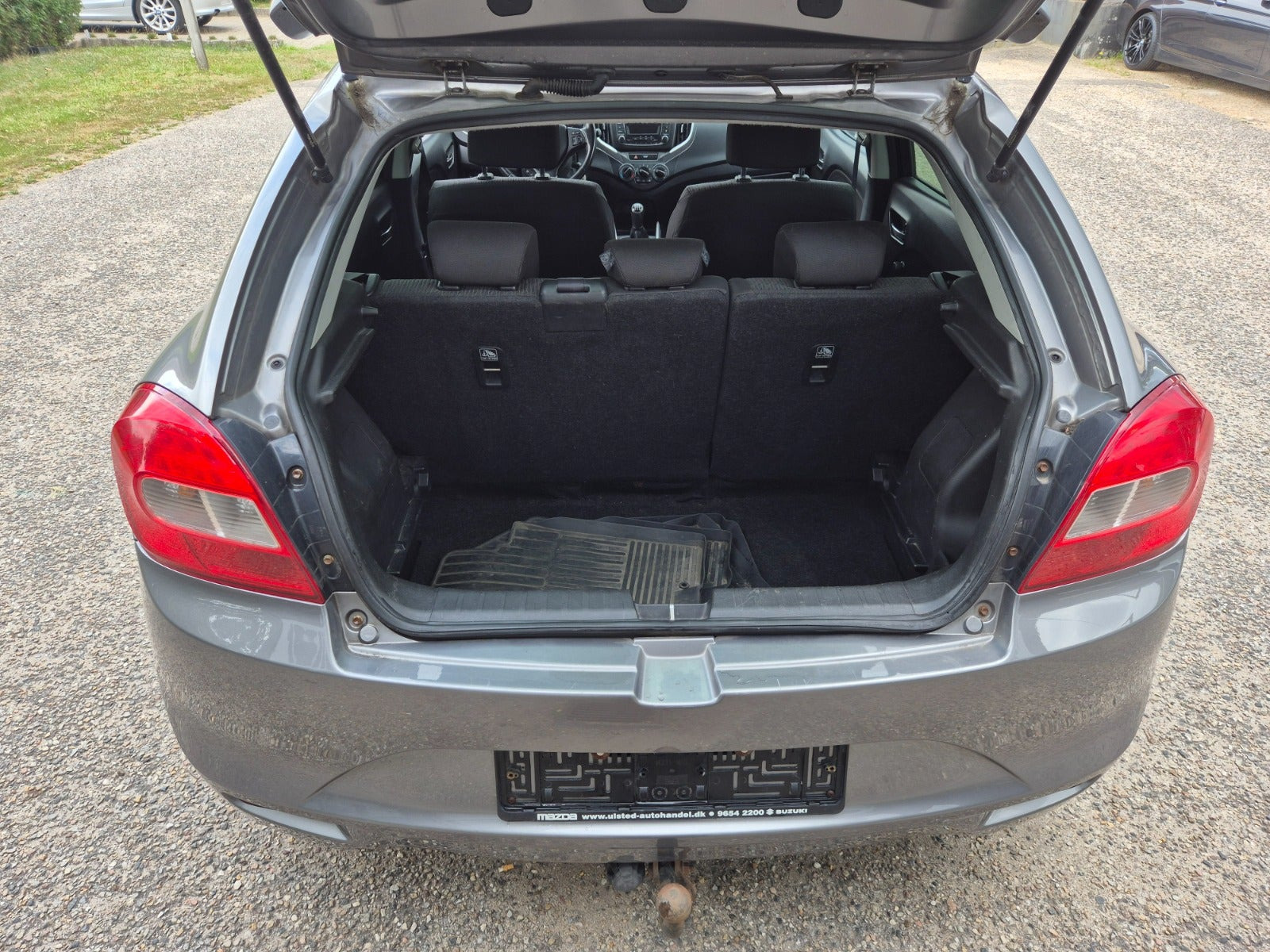 Grøn Suzuki Baleno fra 2016
