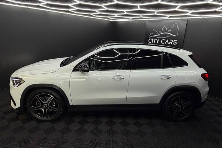 Hvid Mercedes GLA200 d fra 2021