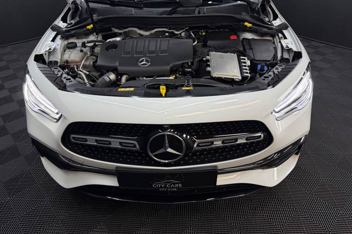 Hvid Mercedes GLA200 d fra 2021