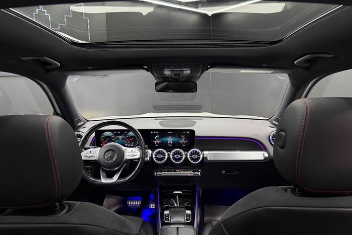 Hvid Mercedes GLB250 fra 2020