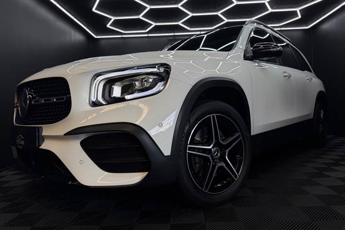 Hvid Mercedes GLB250 fra 2020
