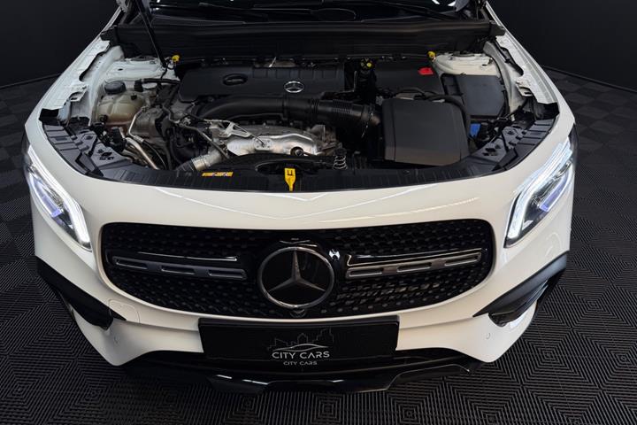 Hvid Mercedes GLB250 fra 2020