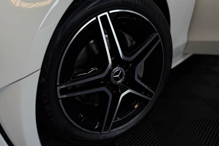 Hvid Mercedes C220 d fra 2021