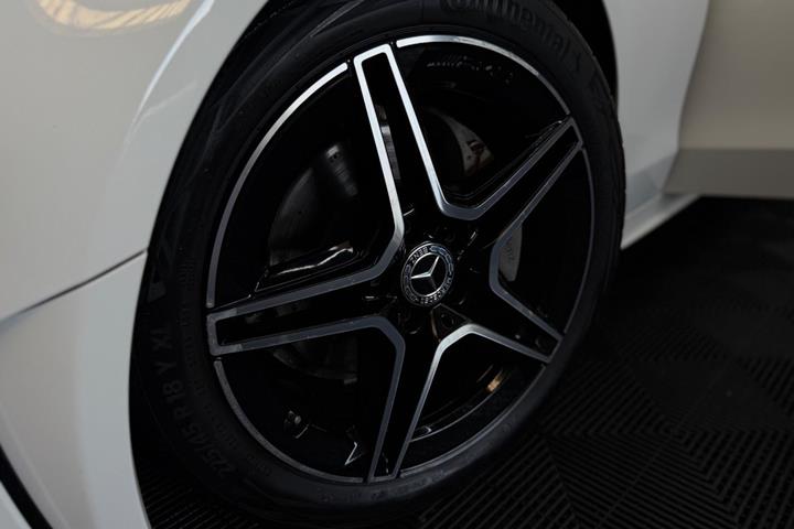 Hvid Mercedes C220 d fra 2021