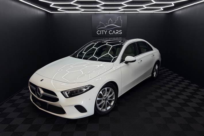Hvid Mercedes A200 d fra 2020