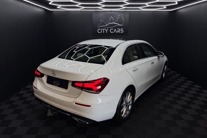 Hvid Mercedes A200 d fra 2020