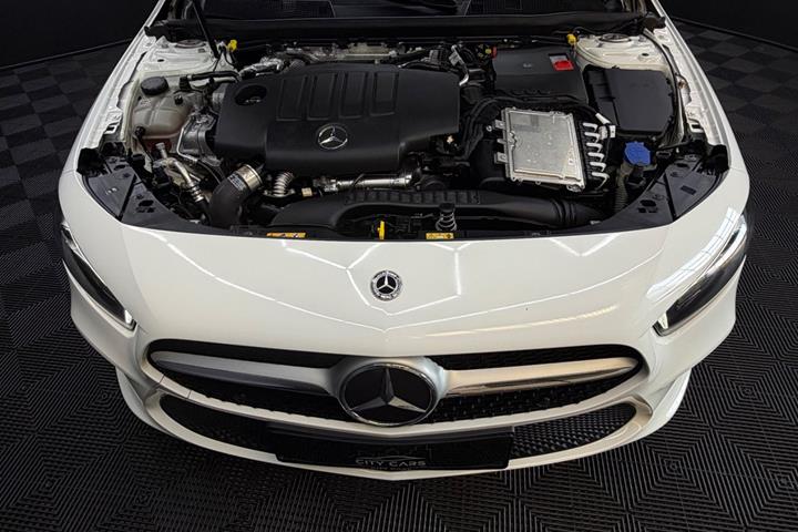 Hvid Mercedes A200 d fra 2020