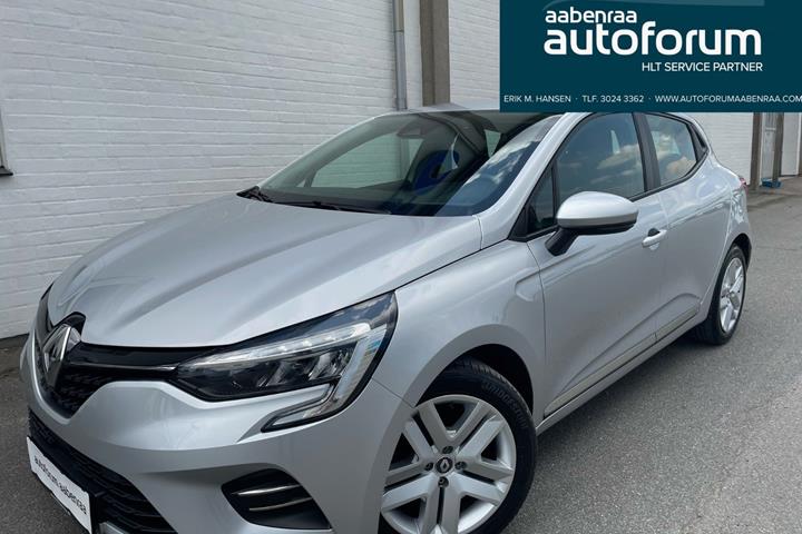 Sølv Renault Clio V fra 2023 set udefra