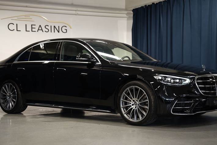 Sort Mercedes S580 e fra 2023