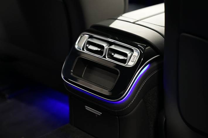Sort Mercedes S580 e fra 2023