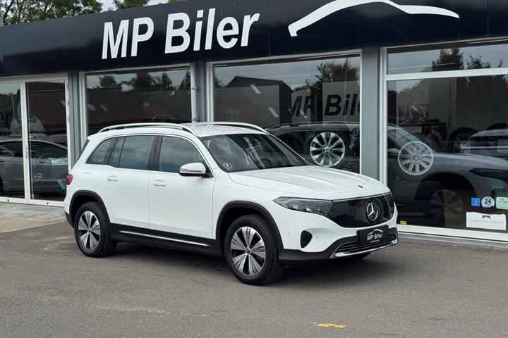 Hvid Mercedes EQB250+ fra 2024