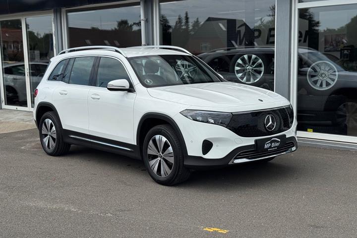 Hvid Mercedes EQB250+ fra 2024