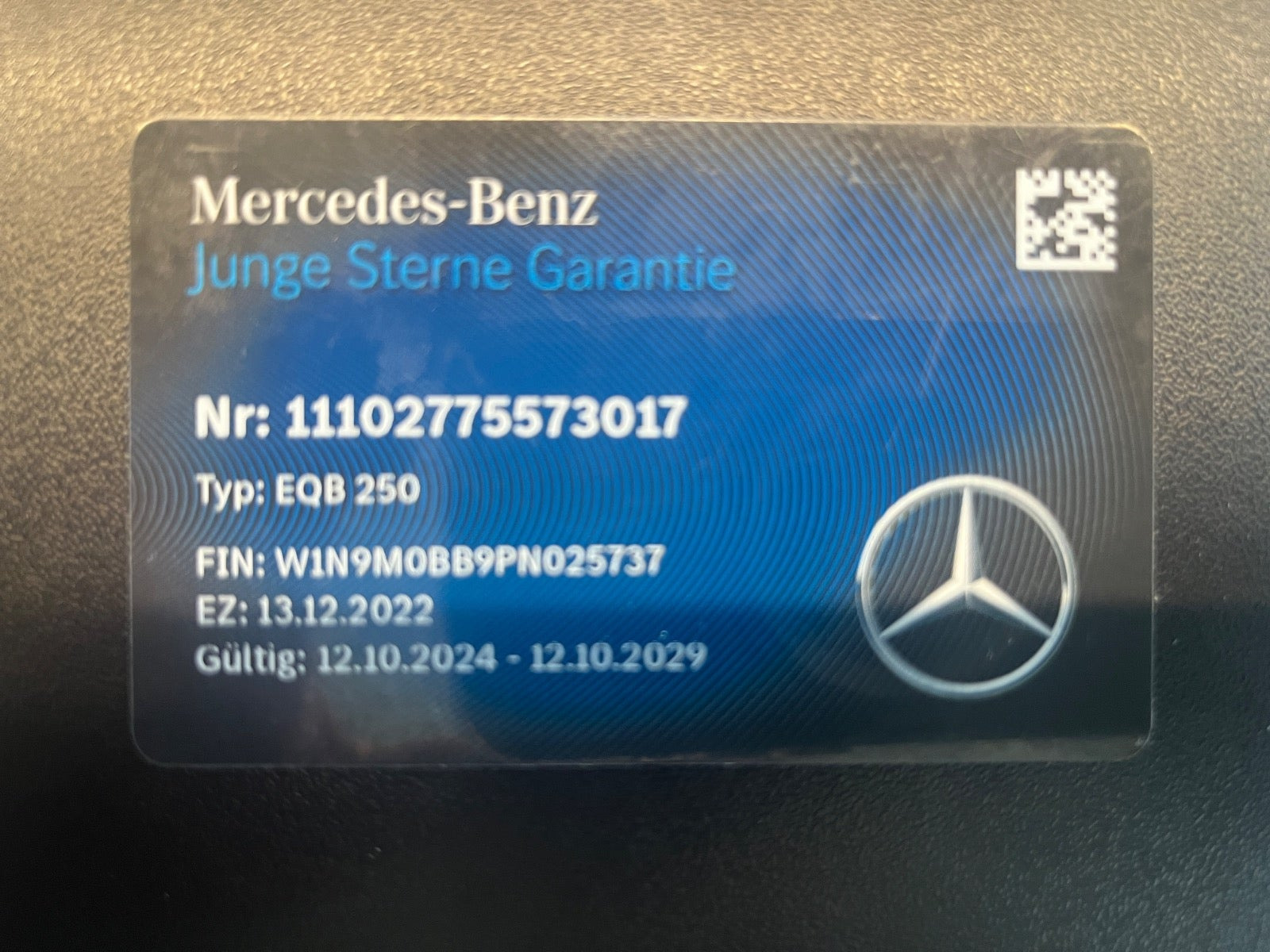 Hvid Mercedes EQB250 fra 2022