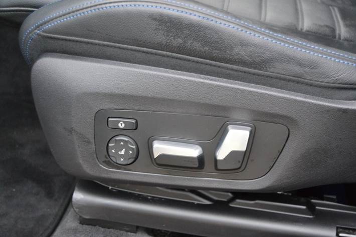Sort BMW iX3 fra 2023
