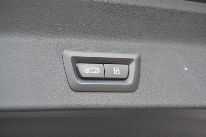 Sort BMW iX3 fra 2023
