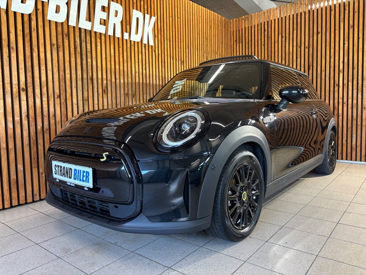 Sort Mini Cooper SE fra 2023