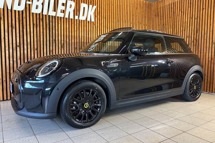 Sort Mini Cooper SE fra 2023