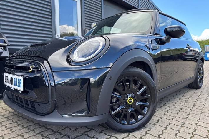 Sort Mini Cooper SE fra 2023