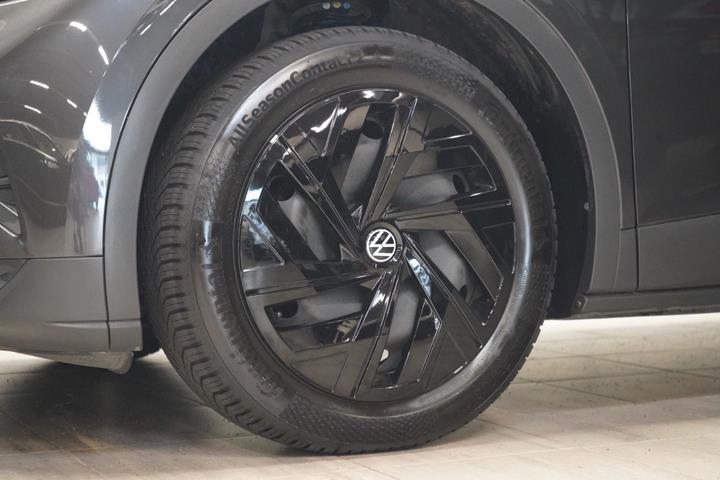 Grå VW ID.4 fra 2022