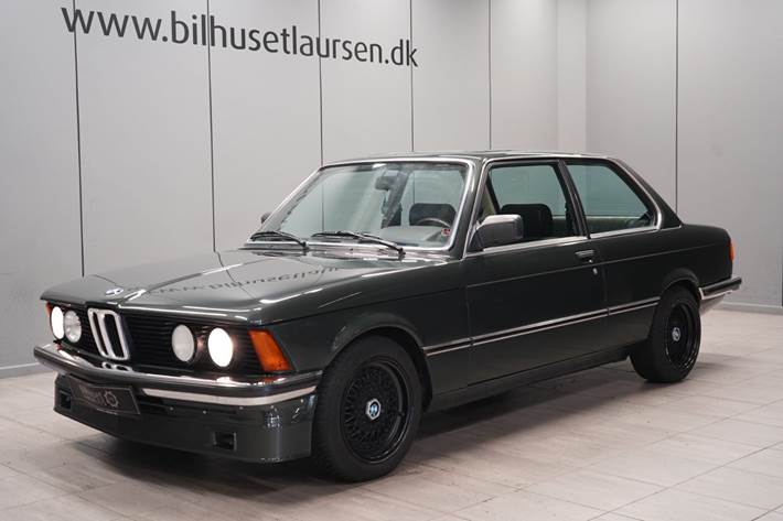 Grøn BMW 315 fra 1983