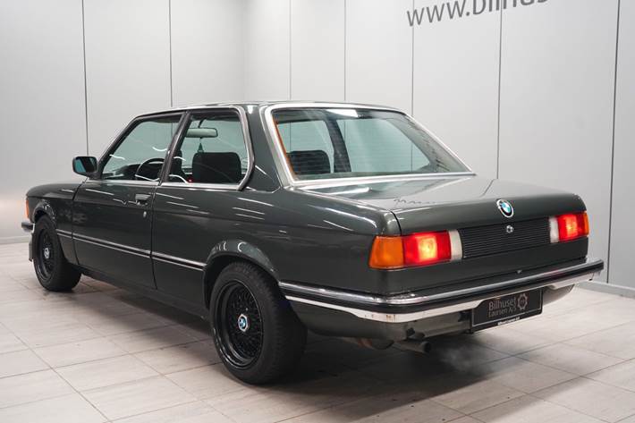 Grøn BMW 315 fra 1983