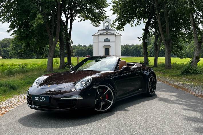 Brun Porsche 911 Carrera 4S fra 2014