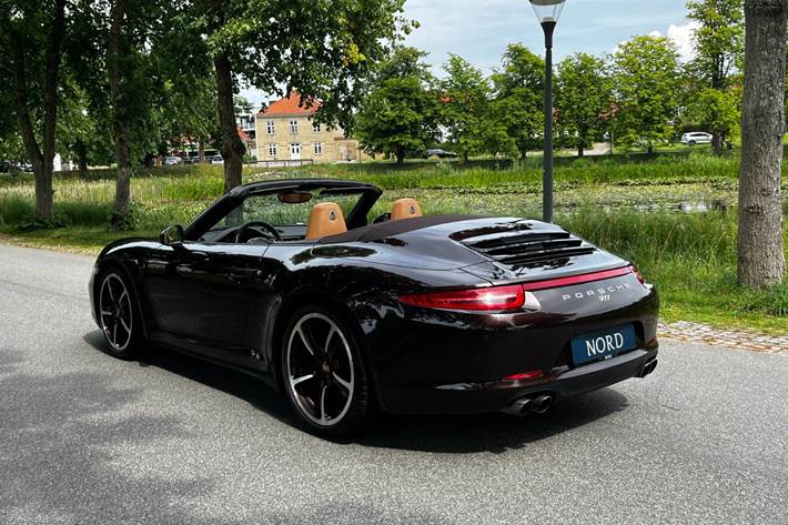 Brun Porsche 911 Carrera 4S fra 2014