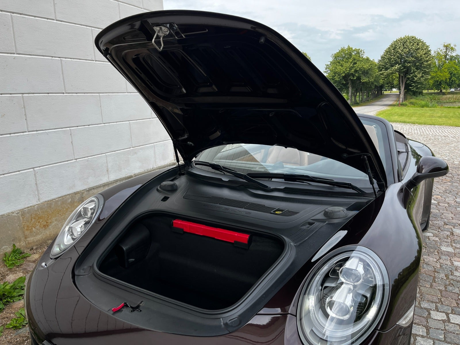 Brun Porsche 911 Carrera 4S fra 2014