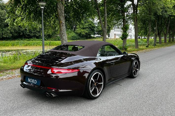 Brun Porsche 911 Carrera 4S fra 2014